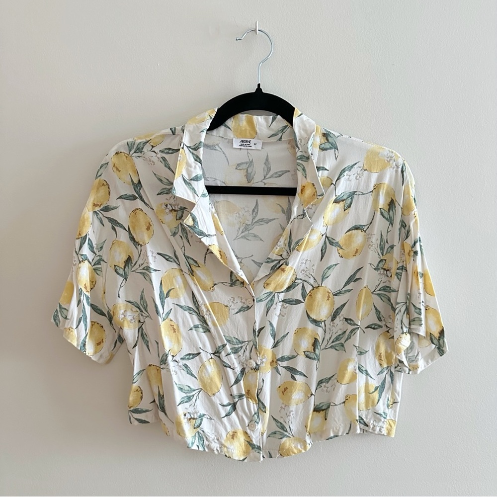 Ardene Lemon Print Short Sleeve Cropped Loose Fit Blouse S